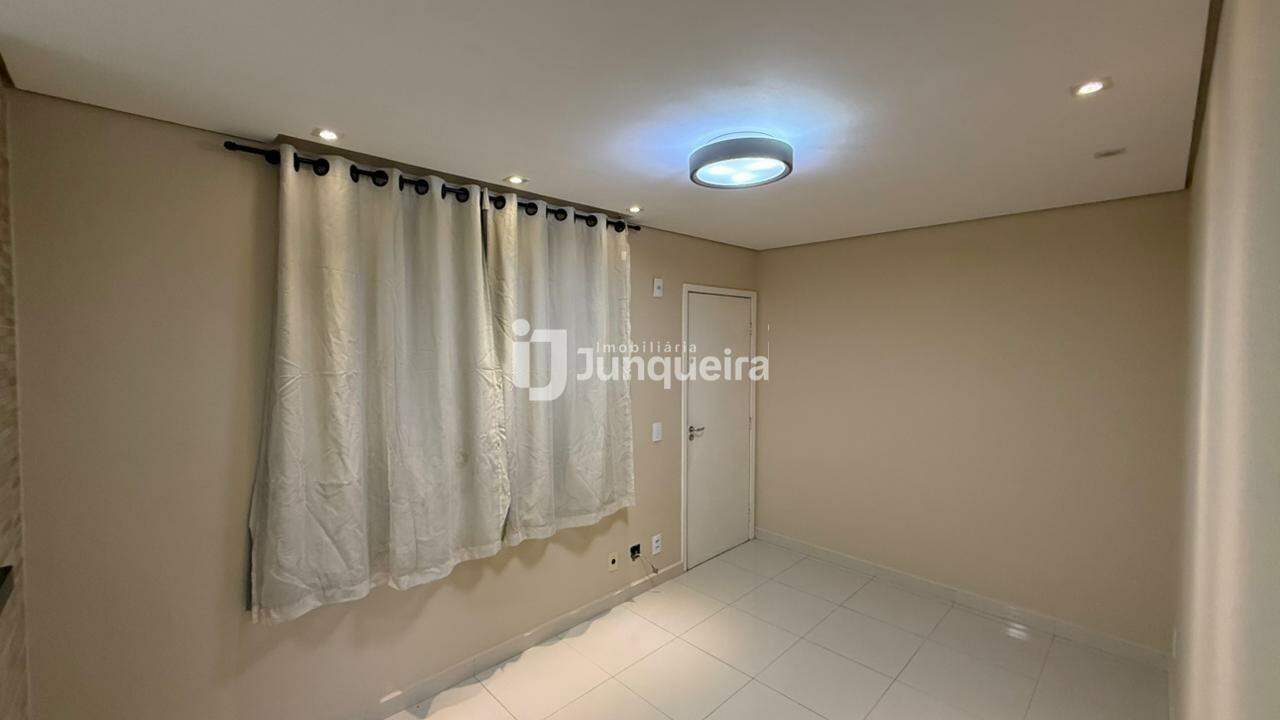 Apartamento para alugar, 2 quartos, 1 vaga, no bairro Santa Terezinha em Piracicaba - SP