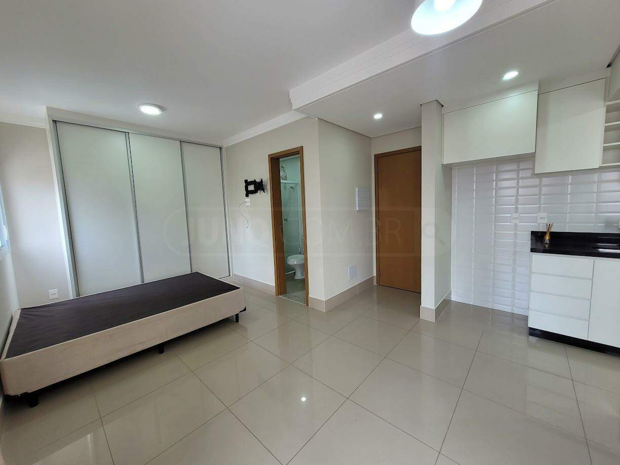 Apartamento para alugar no Studio Holland, 1 quarto, 1 vaga, no bairro Cidade Alta em Piracicaba - SP