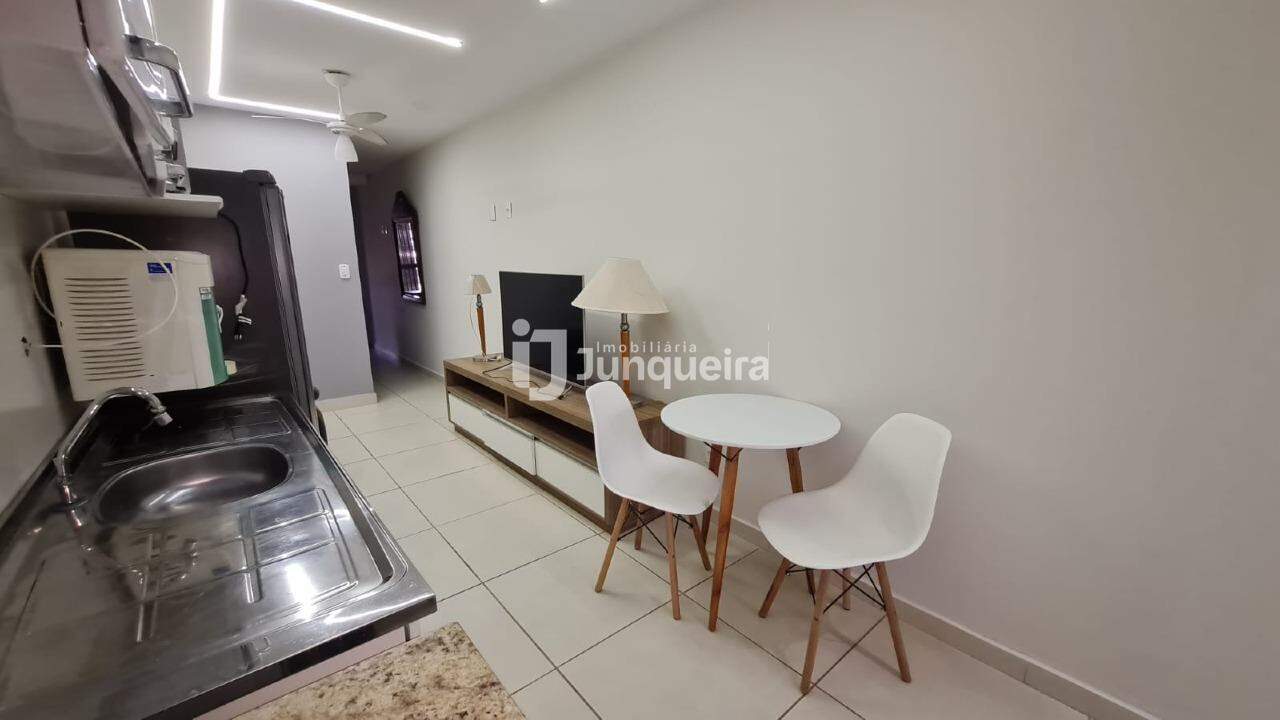 Kitnet para alugar, 1 quarto, 1 vaga, no bairro Dois Córregos em Piracicaba - SP