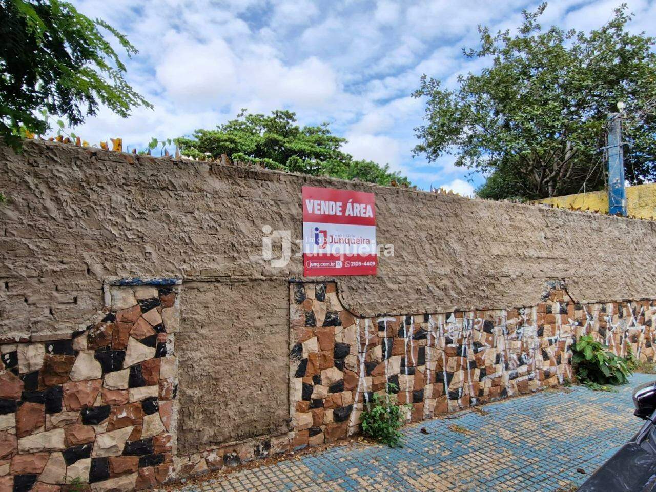 Área à venda, no bairro Centro em Piracicaba - SP
