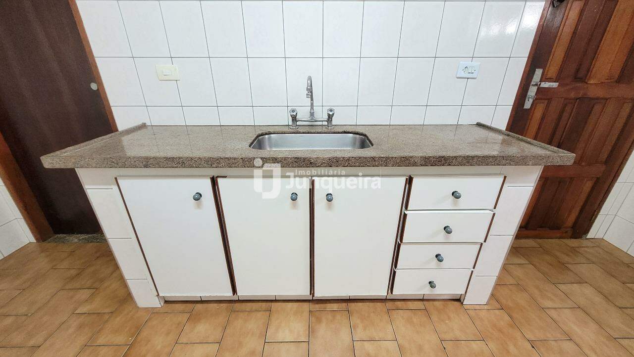 Casa para alugar, 2 quartos, 2 vagas, no bairro Santa Rosa em Piracicaba - SP