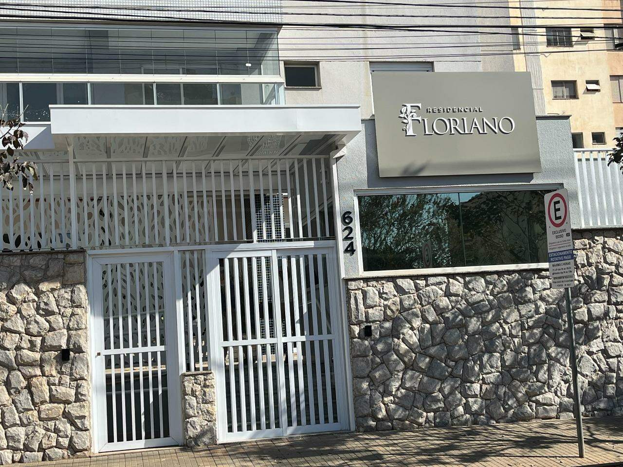 Apartamento à venda no Residencial Floriano, 3 quartos, sendo 3 suítes, 2 vagas, no bairro Centro em Piracicaba - SP
