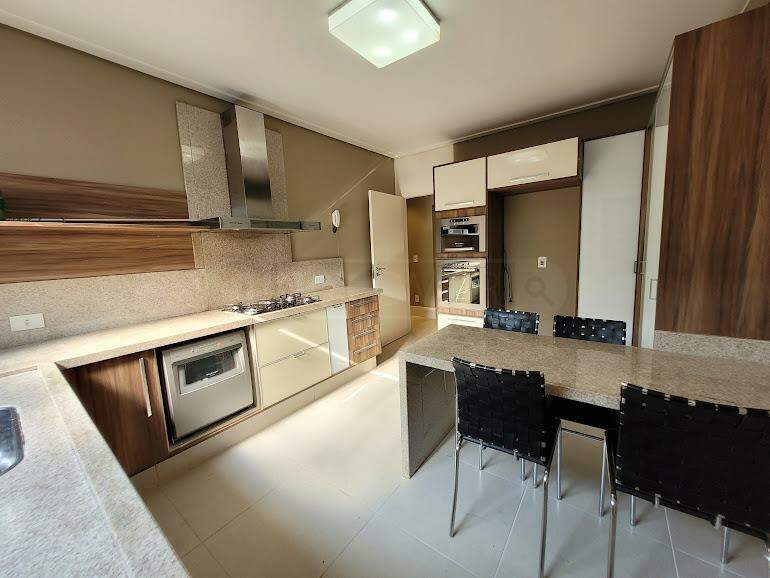 Casa para alugar, 3 quartos, sendo 1 suíte, 2 vagas, no bairro SANTA CECILIA em Piracicaba - SP