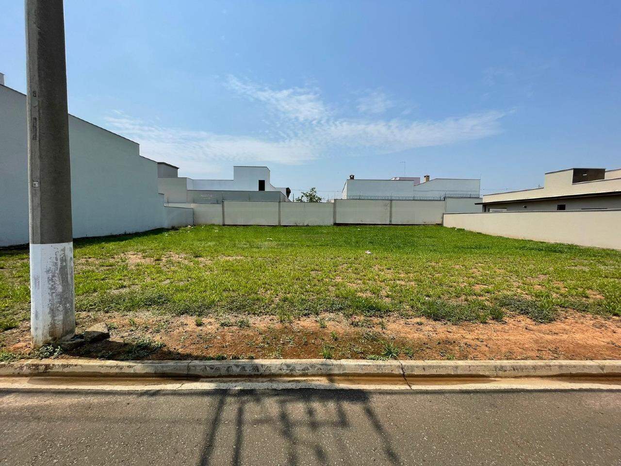 Terreno em Condomínio à venda no Vivamus, no bairro Vivamus em Saltinho - SP
