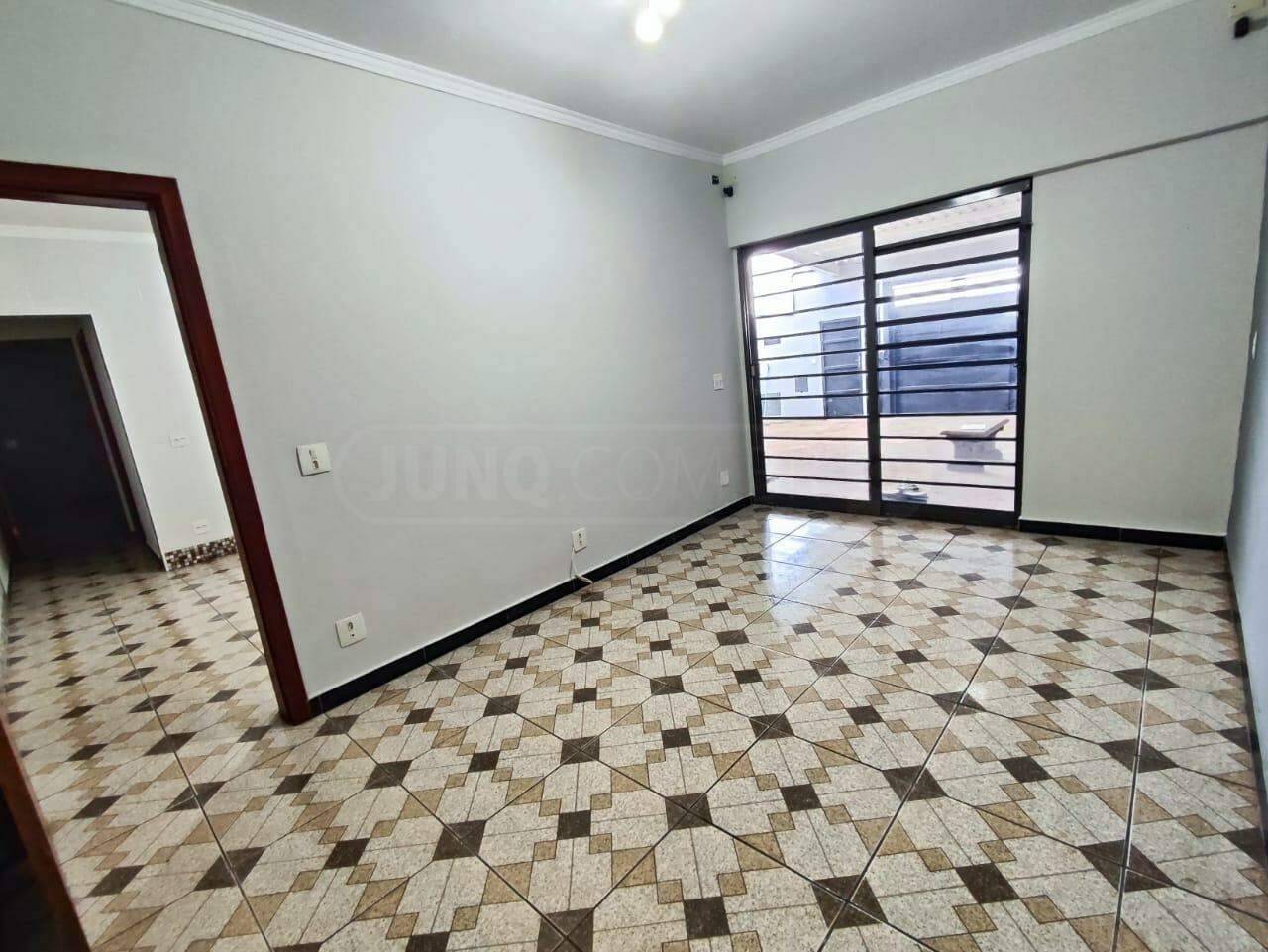 Casa à venda, 3 quartos, sendo 1 suíte, 4 vagas, no bairro Jardim São Carlos em Rio das Pedras - SP