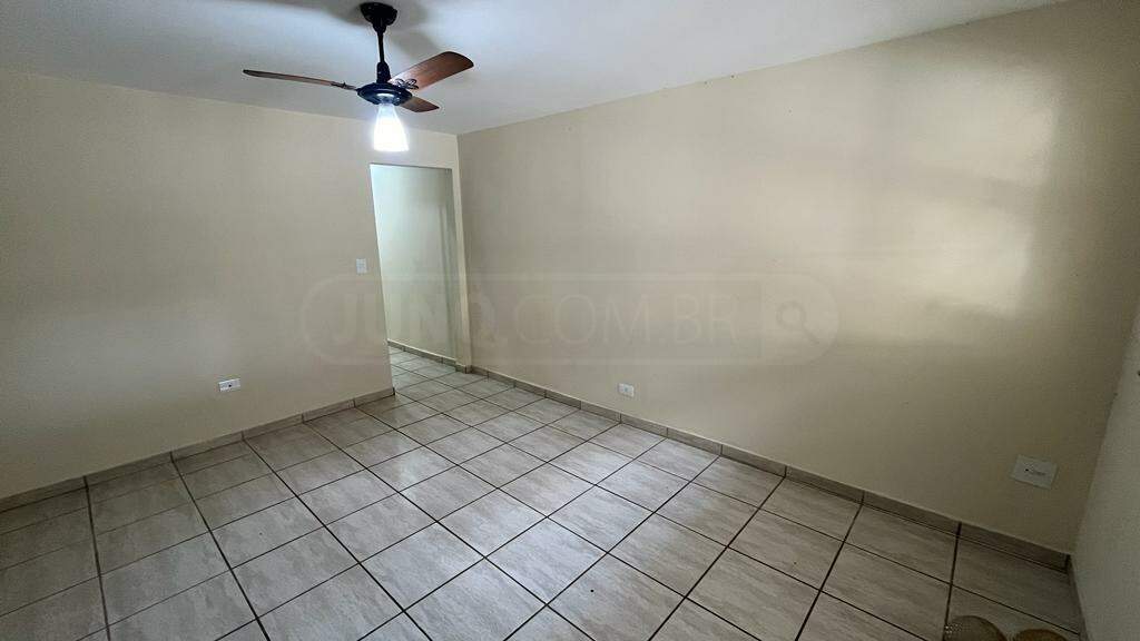 Casa para alugar, 3 quartos, sendo 1 suíte, 2 vagas, no bairro Nova América em Piracicaba - SP