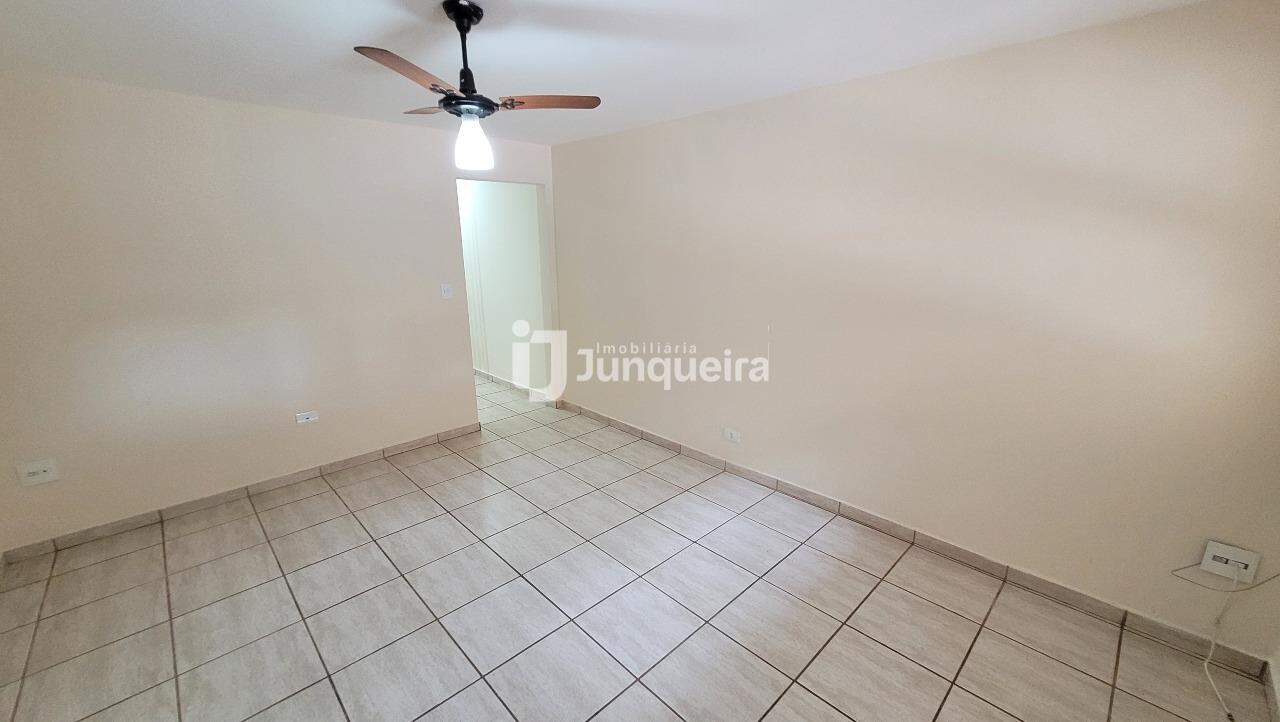 Casa para alugar, 3 quartos, sendo 1 suíte, 2 vagas, no bairro Nova América em Piracicaba - SP