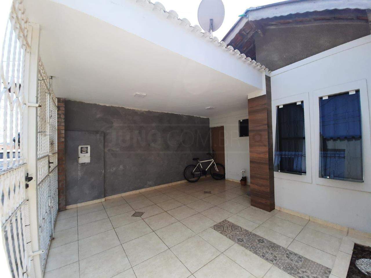 Casa à venda, 2 quartos, 1 vaga, no bairro Vila Industrial em Piracicaba - SP