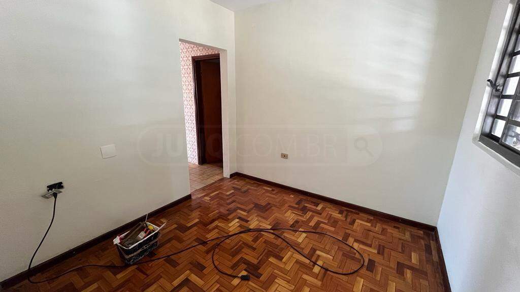 Casa para alugar, 4 quartos, 3 vagas, no bairro Vila Rezende em Piracicaba - SP