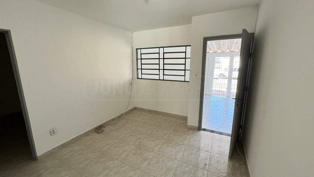 Casa à venda, 3 quartos, 2 vagas, no bairro Cecap em Piracicaba - SP