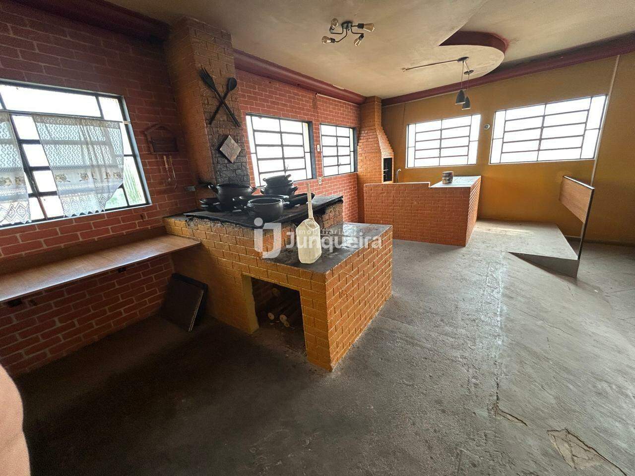 Prédio Comercial à venda, no bairro Paulicéia em Piracicaba - SP