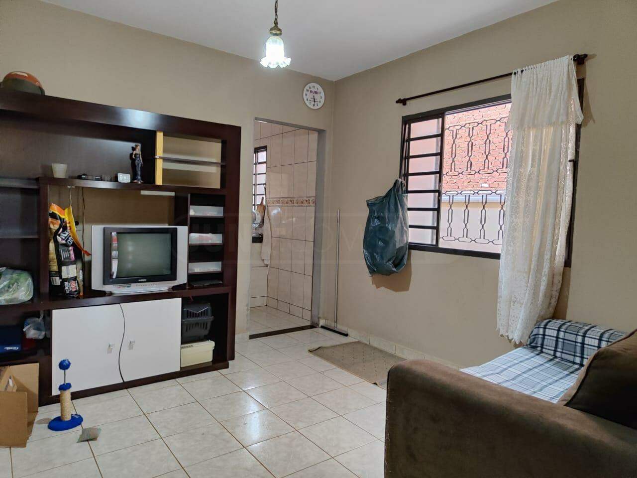 Casa à venda, 2 quartos, 1 vaga, no bairro Jardim Bom Jesus II em Rio das Pedras - SP