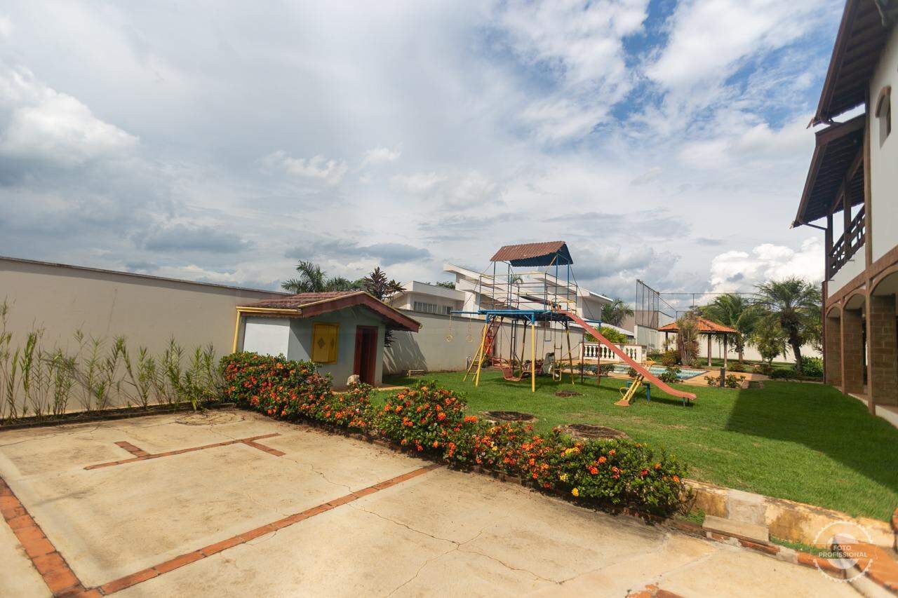 Casa em Condomínio à venda no Colinas do Piracicaba , 4 quartos, sendo 1 suíte, 5 vagas, no bairro Colinas do Piracicaba (Ártemis) em Piracicaba - SP