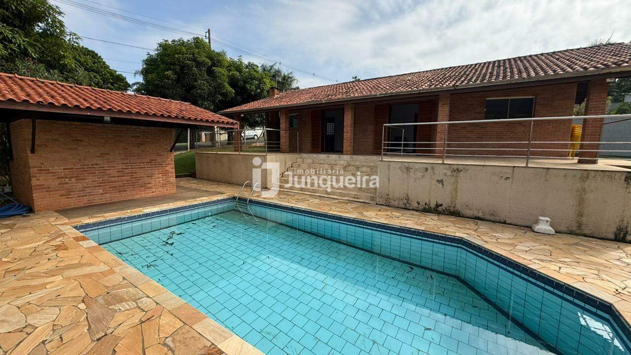 Chácara para alugar, 2 quartos, sendo 1 suíte, 12 vagas, no bairro Colinas do Piracicaba Artemis em Piracicaba - SP