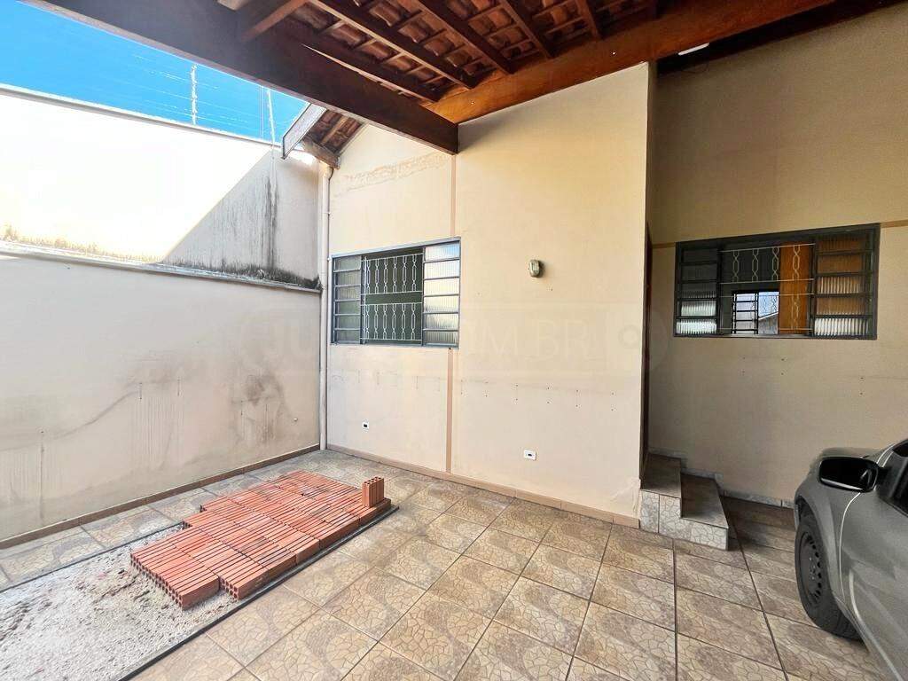Casa à venda, 2 quartos, sendo 1 suíte, 2 vagas, no bairro Parque Conceição em Piracicaba - SP