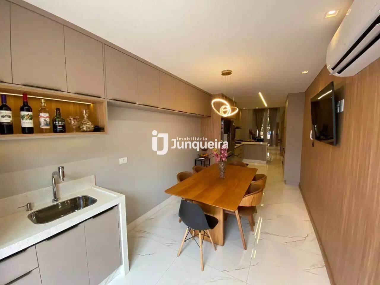 Casa em Condomínio à venda no Mônaco, 3 quartos, sendo 1 suíte, 4 vagas, no bairro Mônaco  em Piracicaba - SP