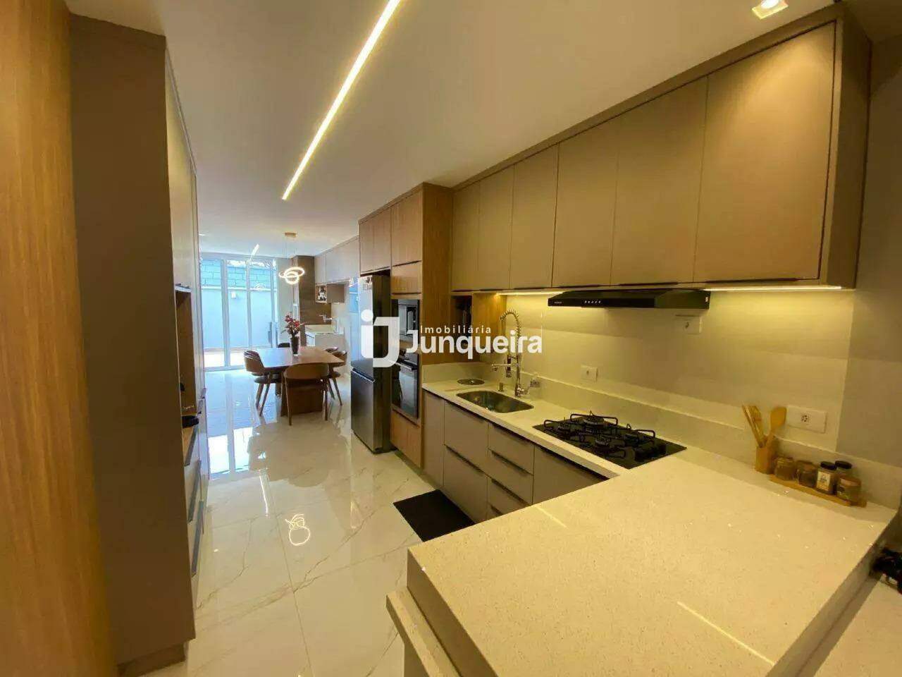 Casa em Condomínio à venda no Mônaco, 3 quartos, sendo 1 suíte, 4 vagas, no bairro Mônaco  em Piracicaba - SP