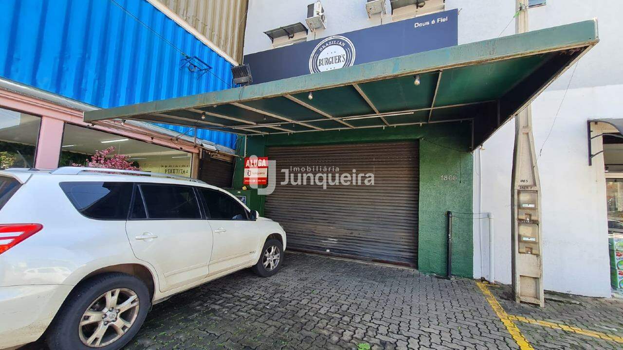 Salão para alugar, no bairro Dois Córregos em Piracicaba - SP