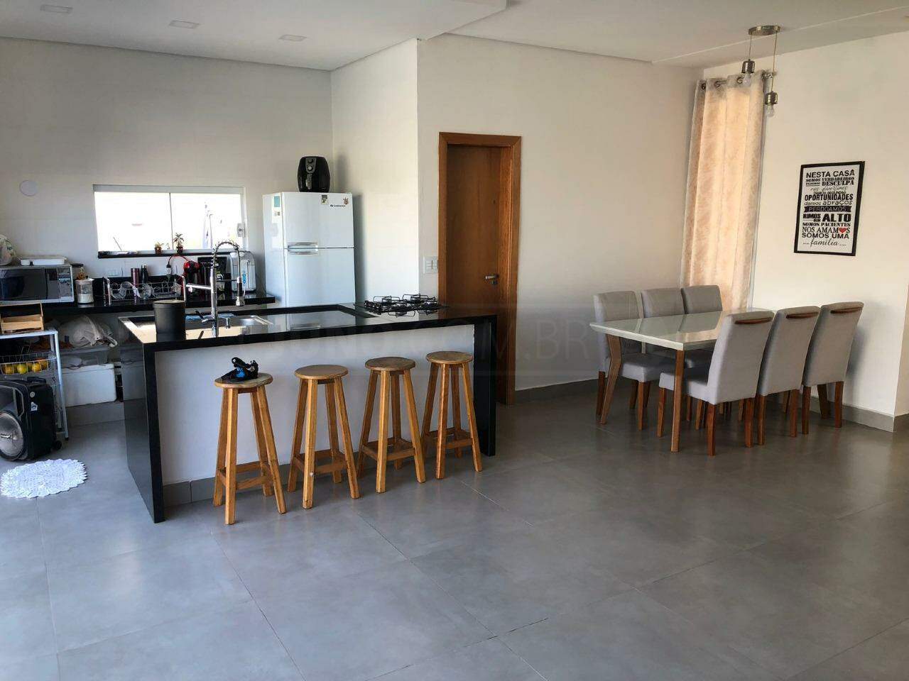 Casa em Condomínio à venda no Soleil , 3 quartos, sendo 1 suíte, 4 vagas, no bairro Ondinhas em Piracicaba - SP