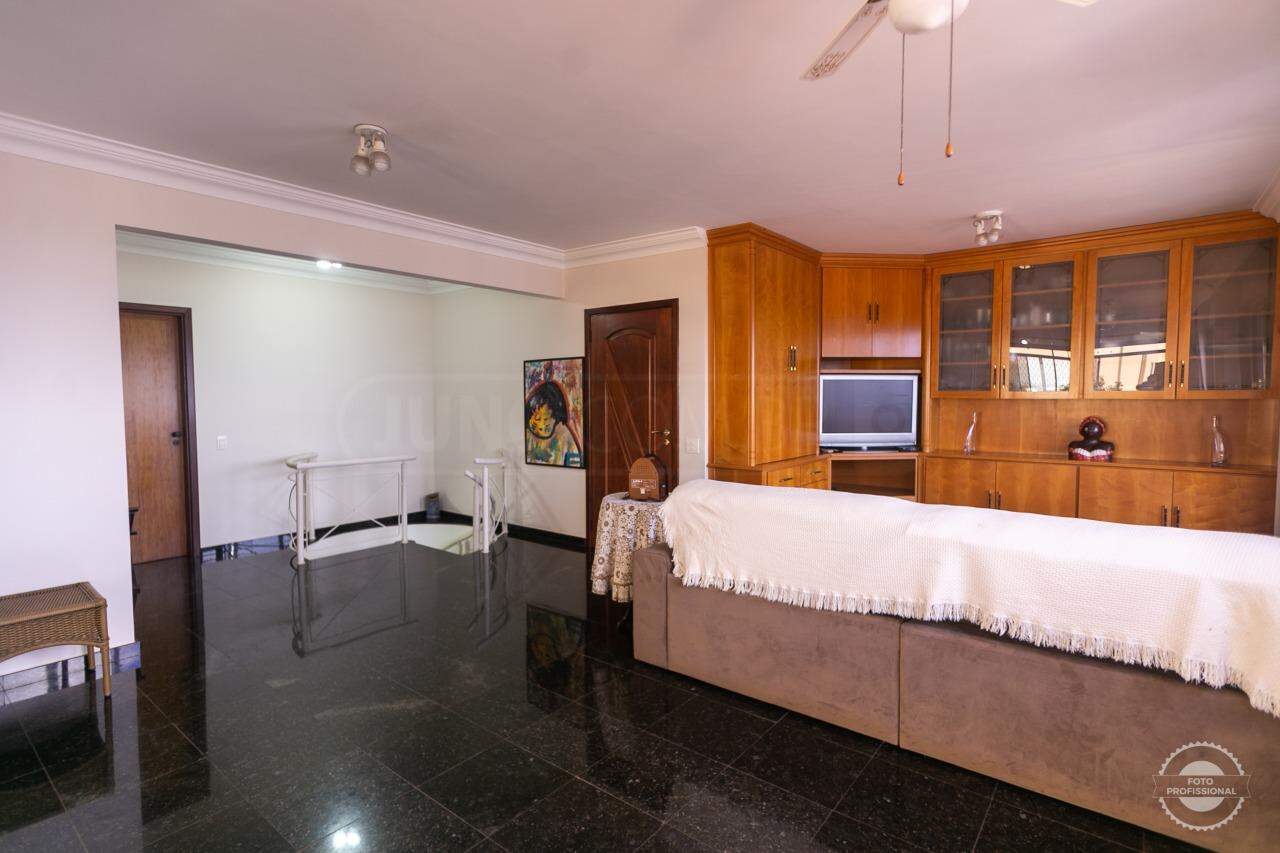 Apartamento à venda no Edifício Lerian, 4 quartos, sendo 2 suítes, 3 vagas, no bairro Jardim Elite em Piracicaba - SP