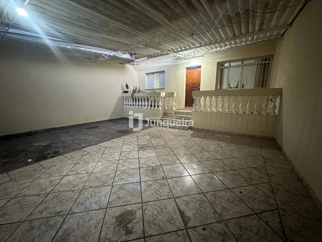 Casa para alugar, 4 quartos, sendo 1 suíte, 2 vagas, no bairro São Judas em Piracicaba - SP