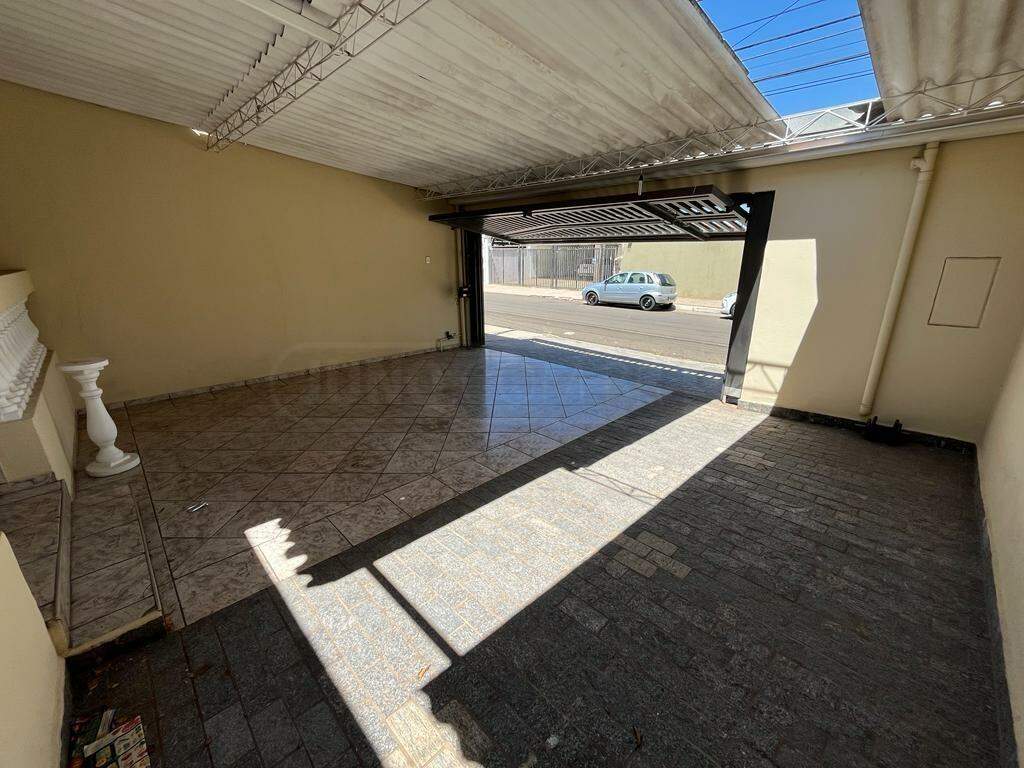 Casa para alugar, 4 quartos, sendo 1 suíte, 2 vagas, no bairro São Judas em Piracicaba - SP