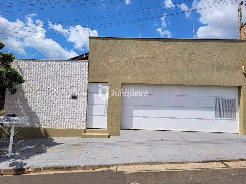 Casa para alugar, 3 quartos, sendo 1 suíte, 2 vagas, no bairro Jardim Brasília em Piracicaba - SP