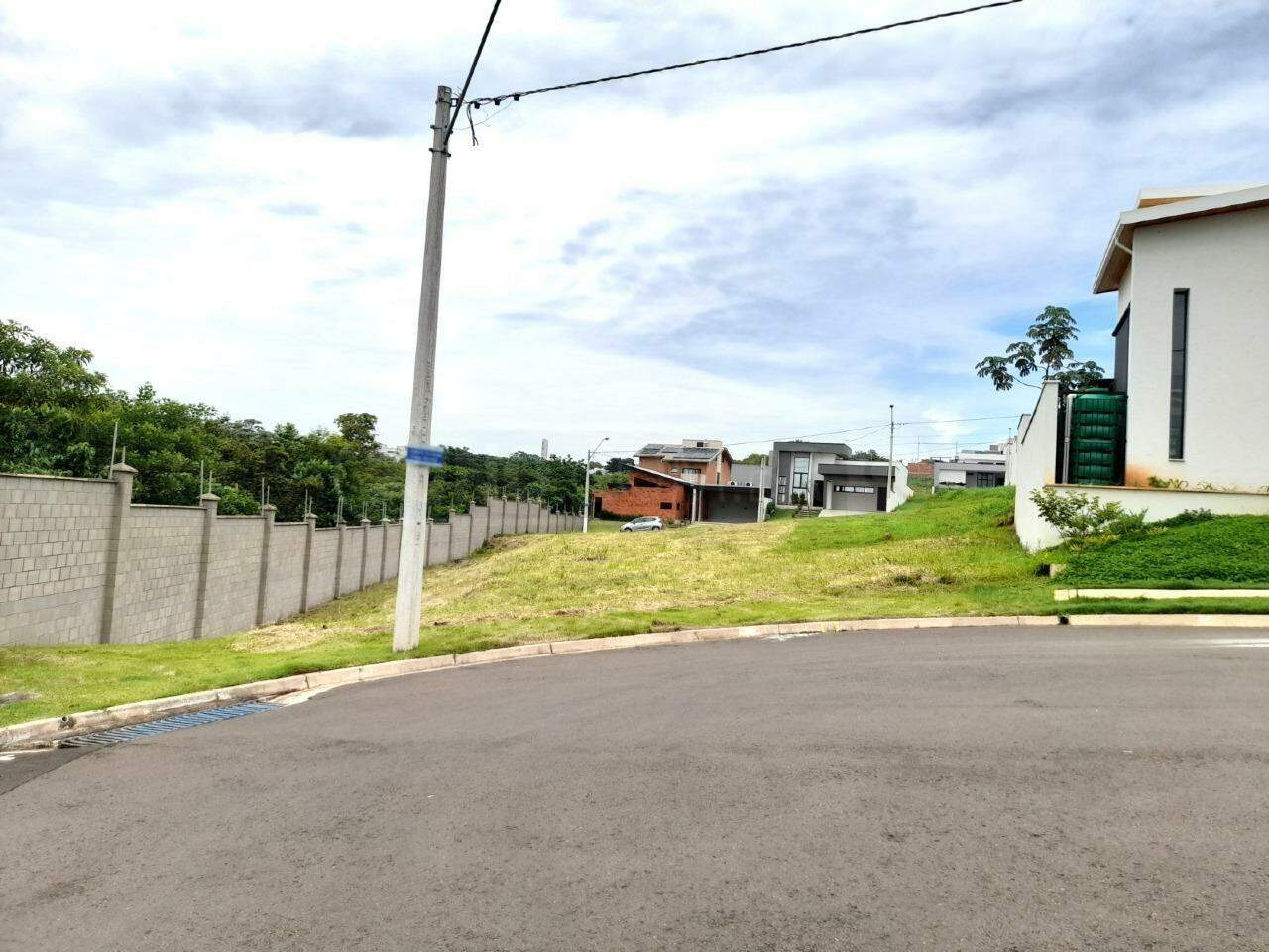 Terreno em Condomínio à venda no Soleil , no bairro Ondas em Piracicaba - SP