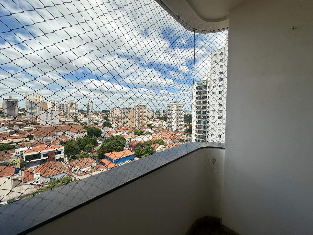 Apartamento à venda no Trianon, 2 quartos, sendo 1 suíte, 1 vaga, no bairro Centro em Piracicaba - SP