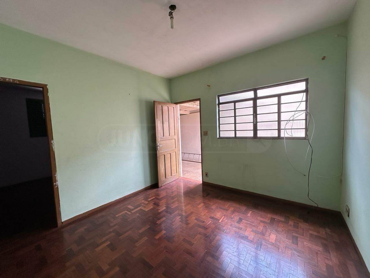 Casa à venda, 3 quartos, 2 vagas, no bairro Vila Rezende em Piracicaba - SP