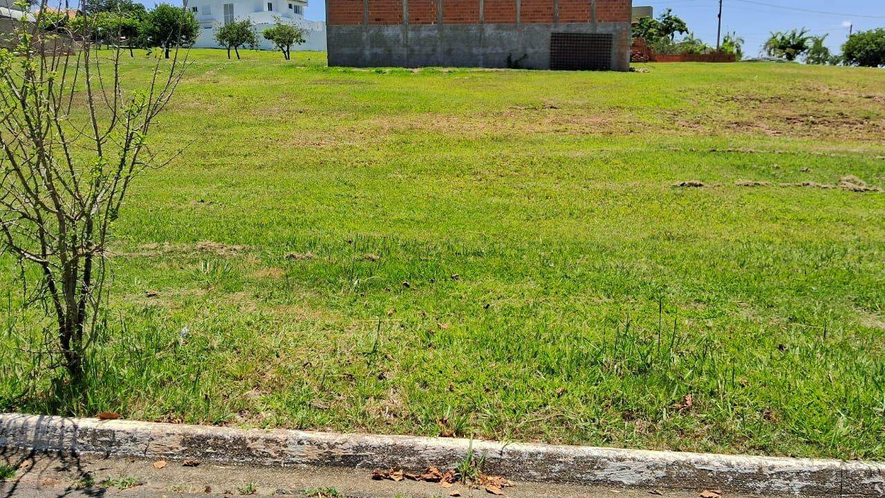 Terreno em Condomínio à venda no Thermas Water Park, no bairro Condomínio Residencial Terra das Águas em São Pedro - SP