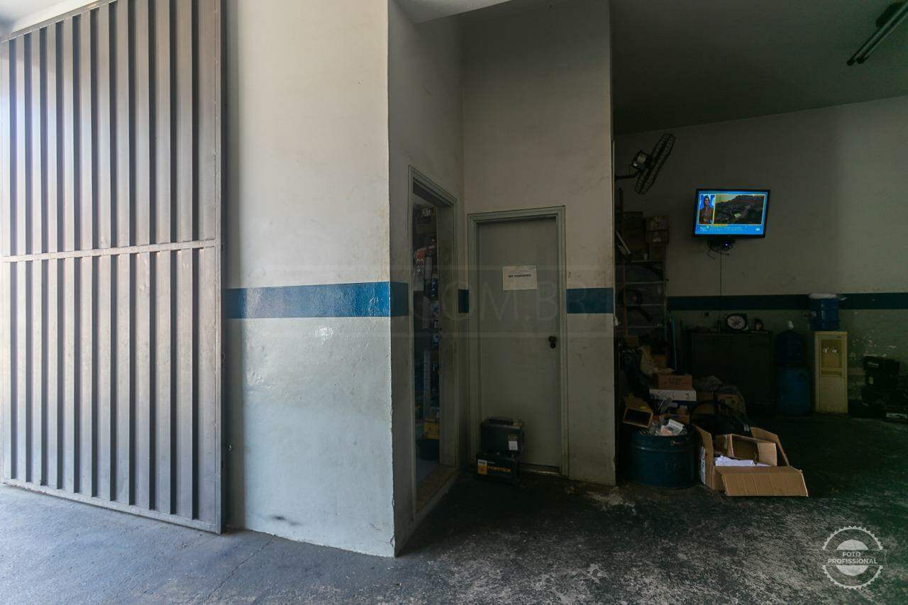 Casa Comercial à venda, 3 quartos, sendo 1 suíte, no bairro Paulicéia em Piracicaba - SP