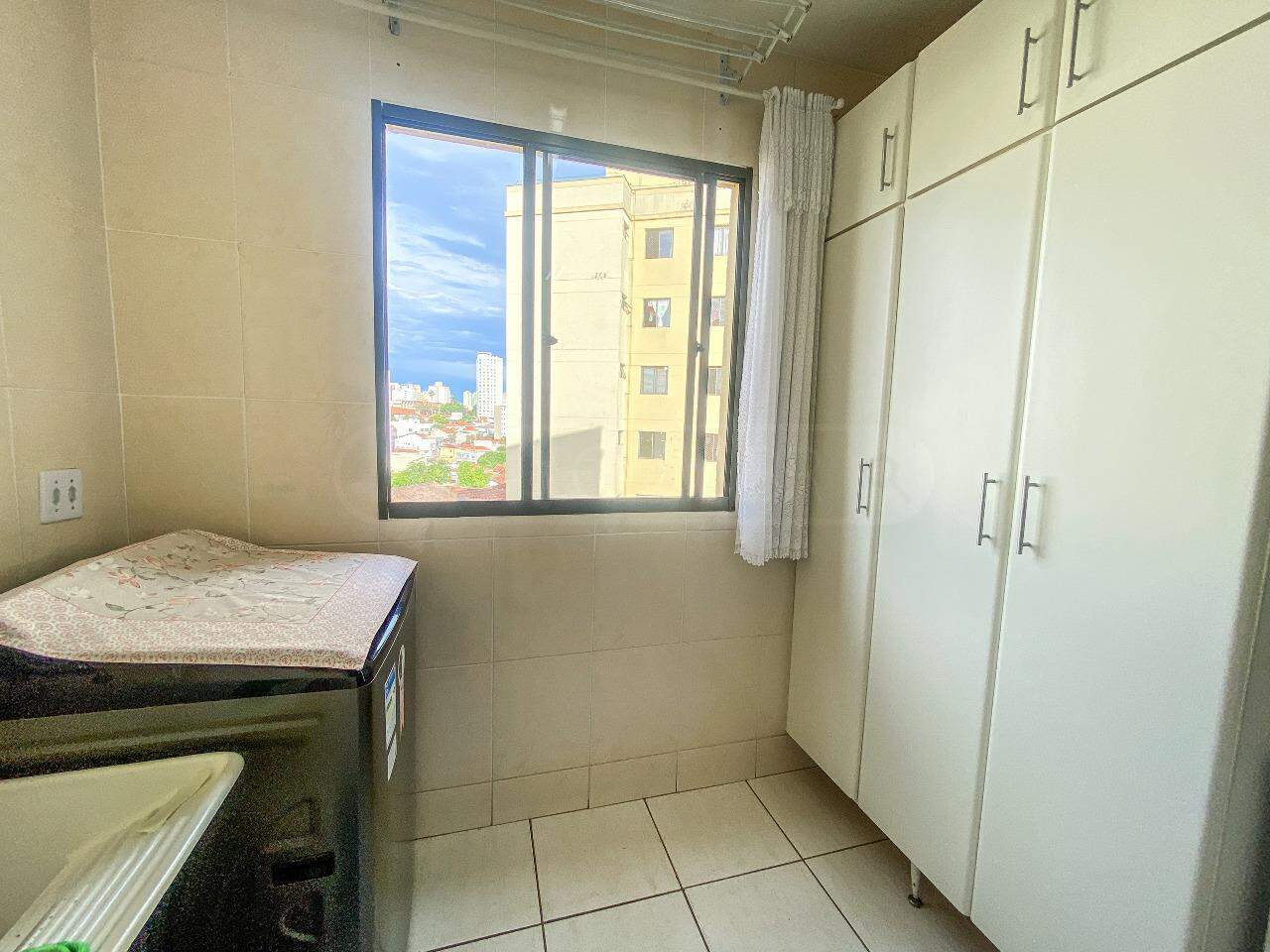 Apartamento à venda no Village Cleopath, 2 quartos, sendo 1 suíte, 1 vaga, no bairro Centro em Piracicaba - SP