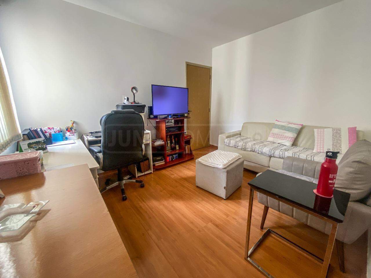 Apartamento à venda no Village Cleopath, 2 quartos, sendo 1 suíte, 1 vaga, no bairro Centro em Piracicaba - SP