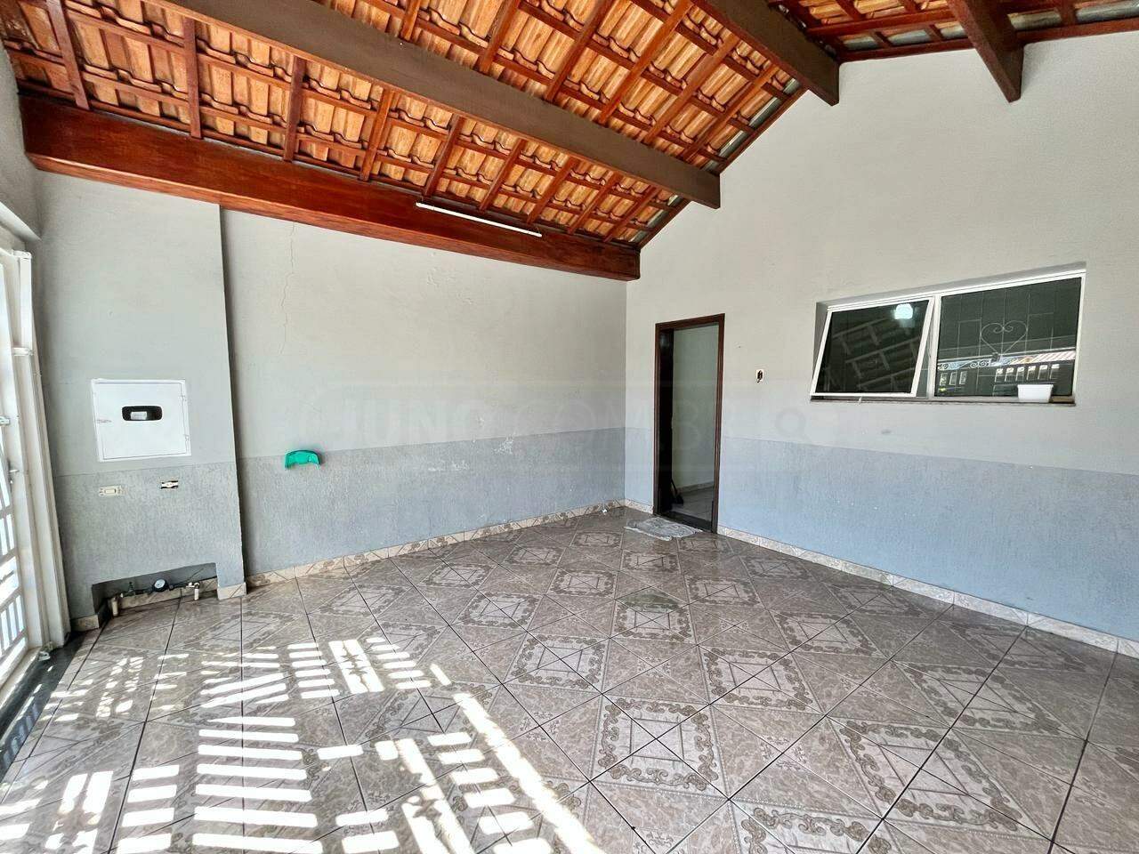 Casa à venda, 2 quartos, sendo 1 suíte, 1 vaga, no bairro Santa Terezinha em Piracicaba - SP