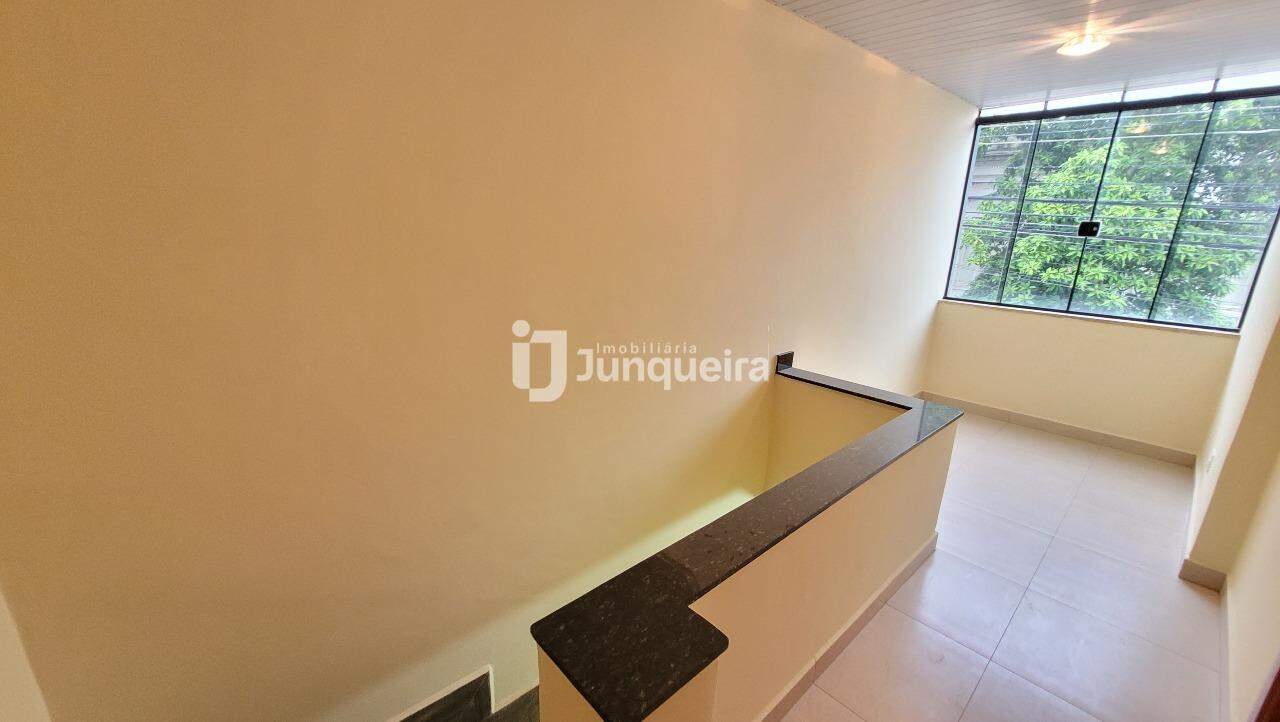 Casa para alugar, 3 quartos, no bairro Centro em Piracicaba - SP