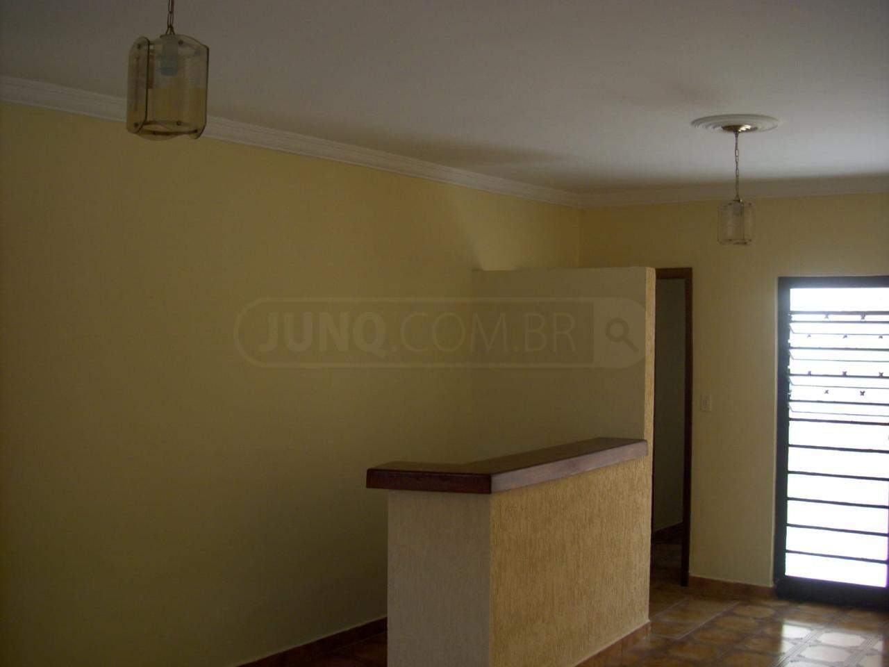 Casa à venda, 3 quartos, sendo 1 suíte, 2 vagas, no bairro Vila Monteiro em Piracicaba - SP