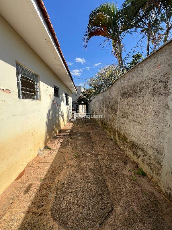 Casa para alugar, 2 quartos, 3 vagas, no bairro Parque Residencial Cambará em Rio das Pedras - SP