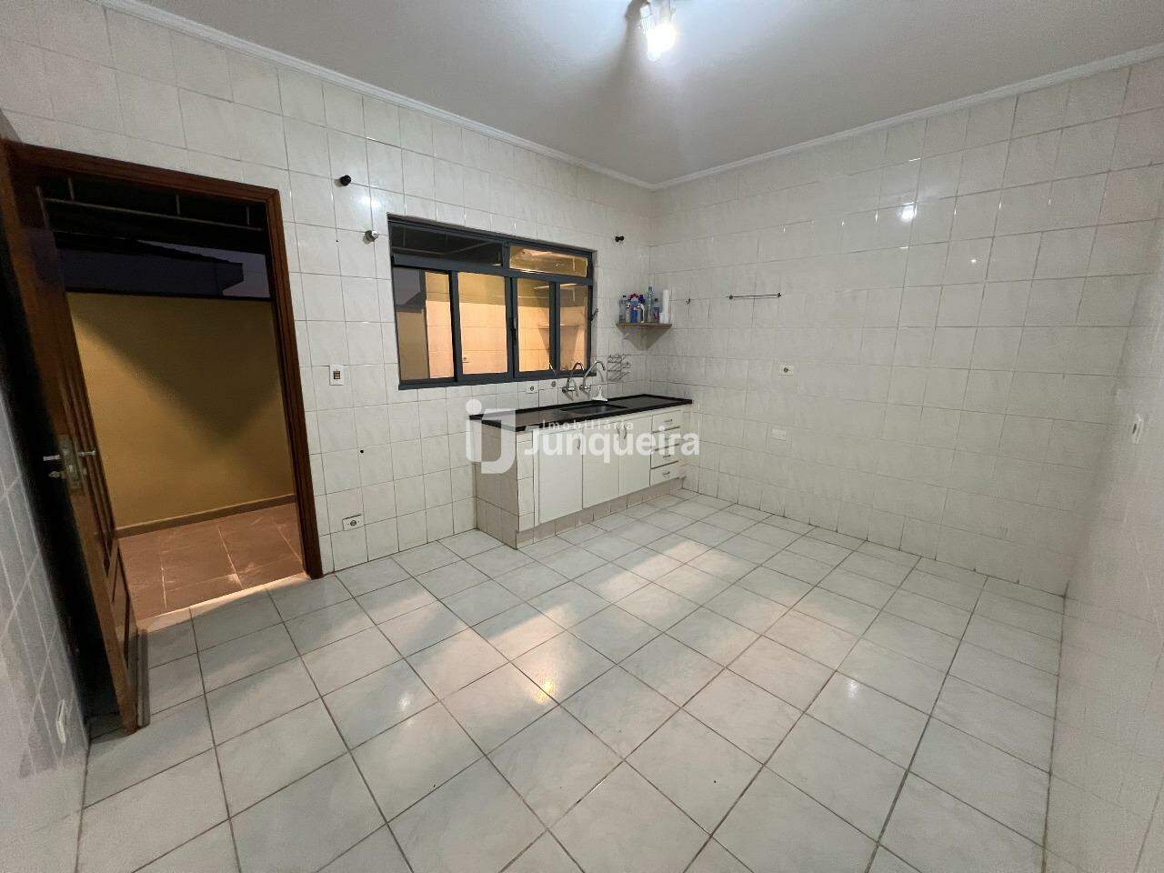 Casa para alugar, 2 quartos, no bairro Nova Piracicaba em Piracicaba - SP