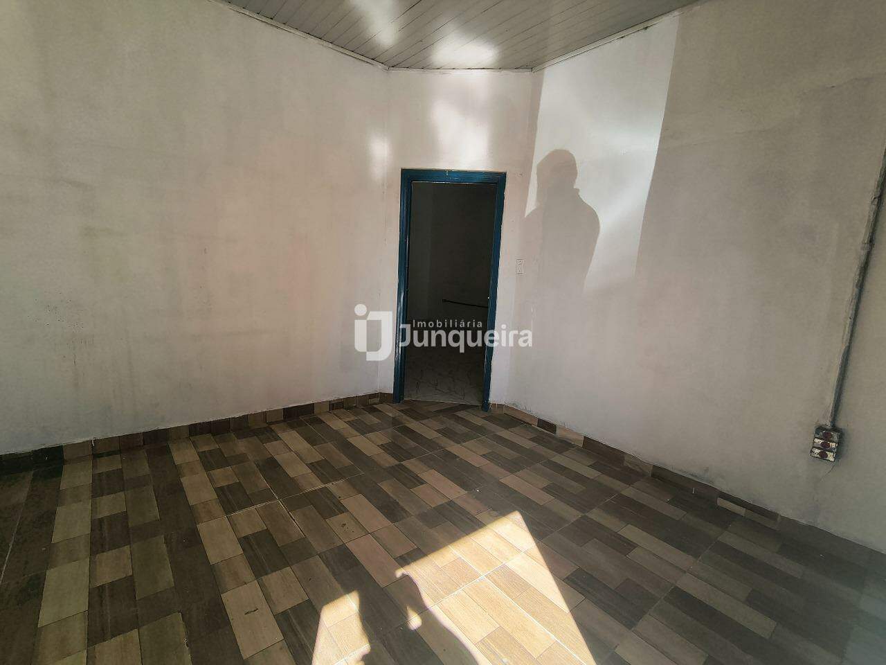 Salão para alugar, no bairro Cidade Alta em Piracicaba - SP
