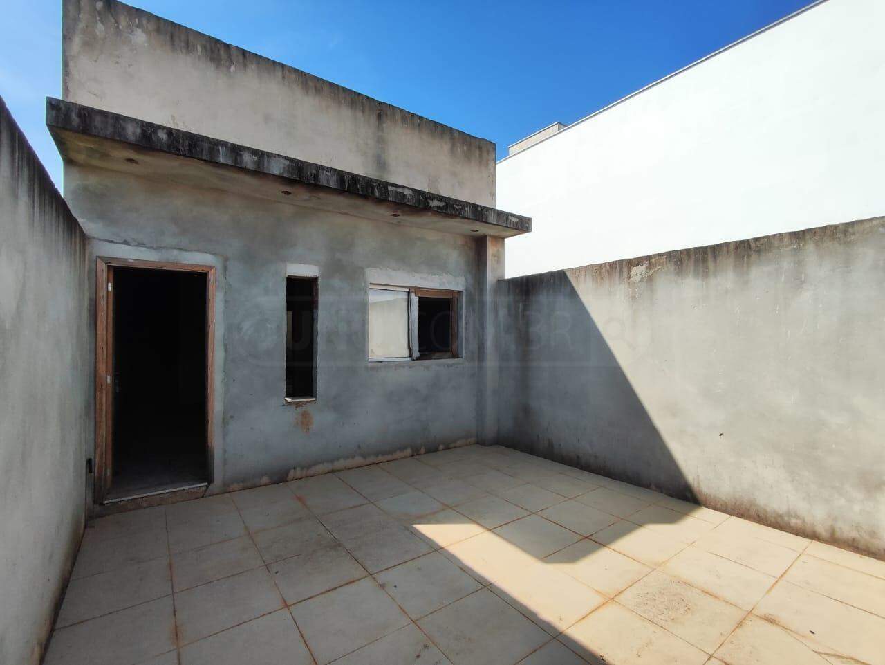 Casa à venda, 2 quartos, sendo 1 suíte, 2 vagas, no bairro Jardim São Cristóvão II em Rio das Pedras - SP