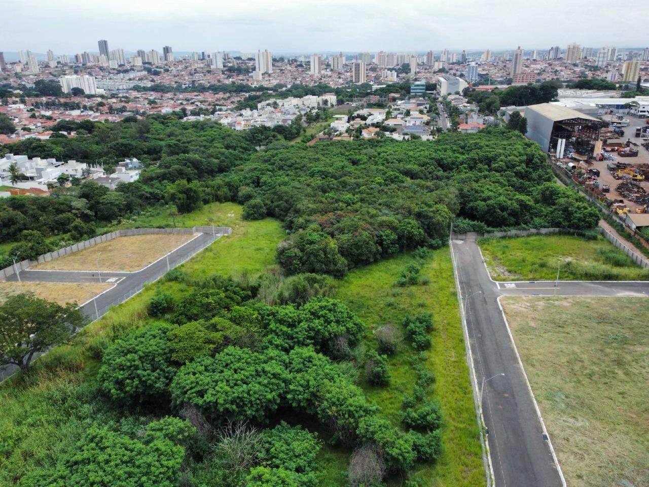 Terreno em Condomínio à venda no Terras do Sinhô III, no bairro Morumbi em Piracicaba - SP