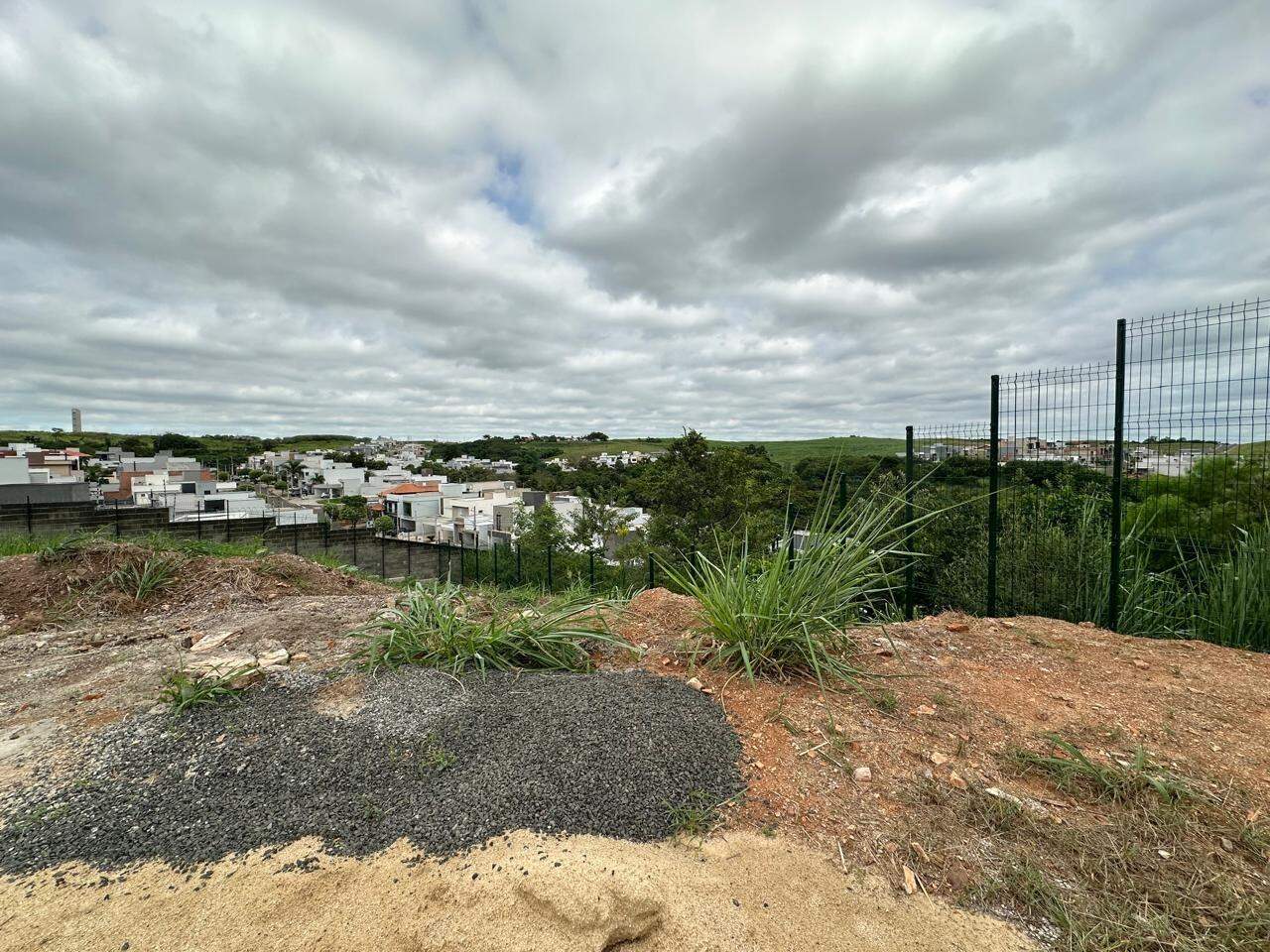 Terreno em Condomínio à venda no Canadá Residencial, no bairro Jardim São Francisco em Piracicaba - SP