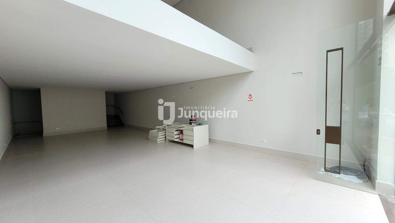 Salão para alugar, no bairro Centro em Piracicaba - SP