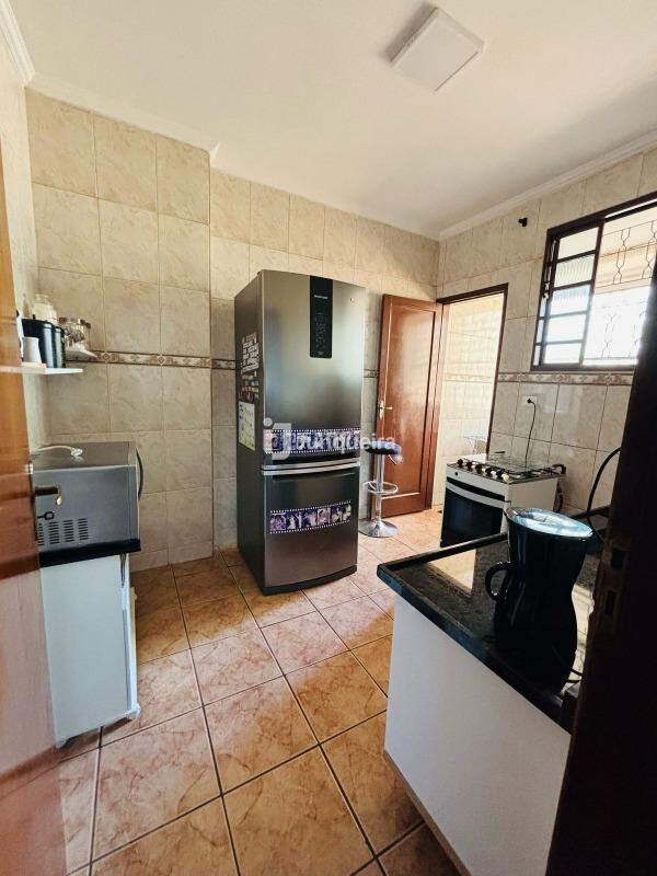 Apartamento à venda no Rita Holland, 2 quartos, no bairro Centro em Piracicaba - SP