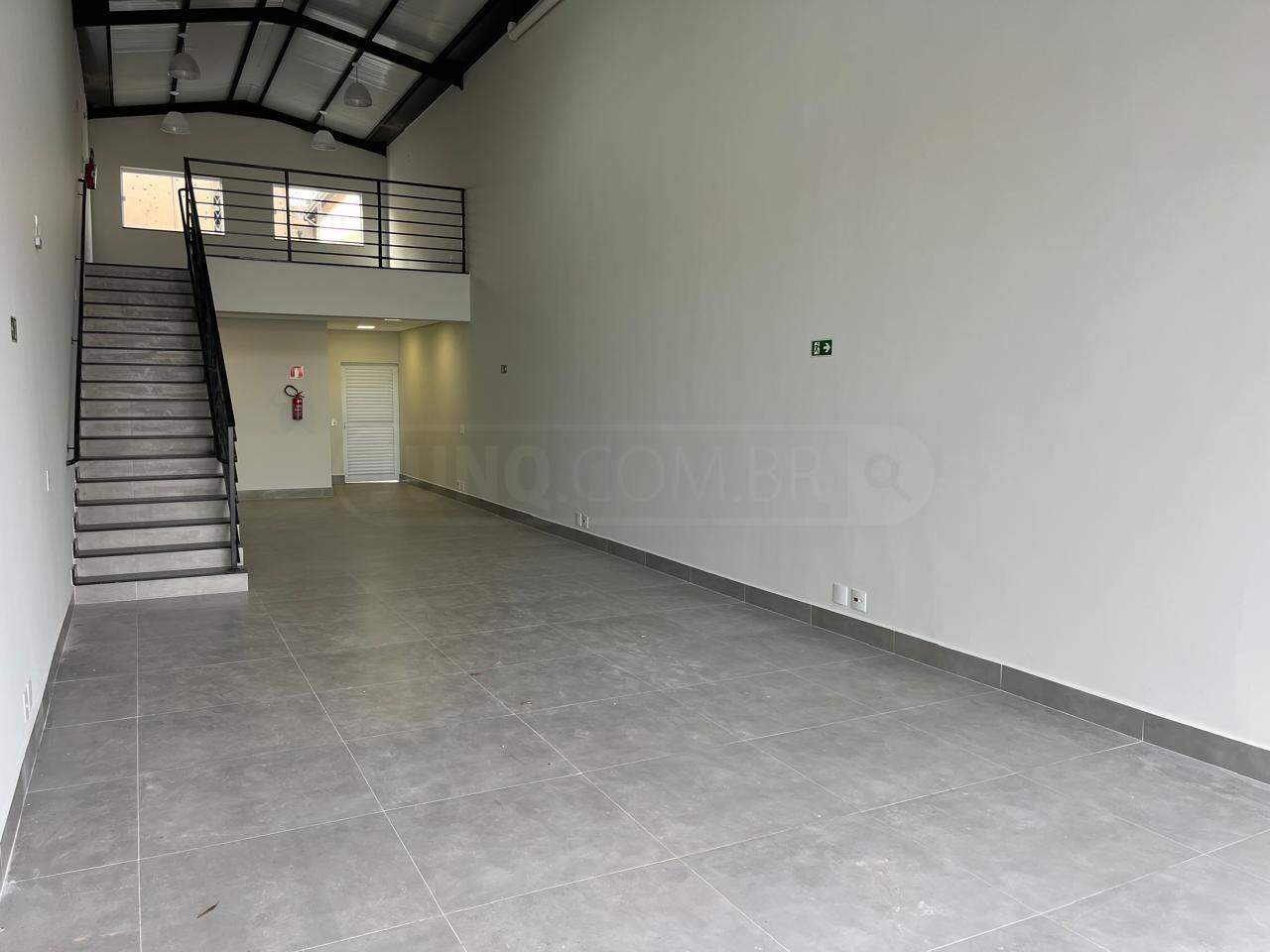 Salão para alugar, 2 vagas, no bairro Morumbi em Piracicaba - SP
