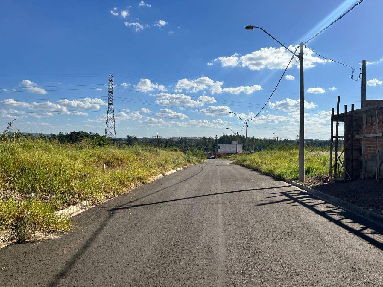 Terreno à venda, no bairro Vale do Sol em Piracicaba - SP