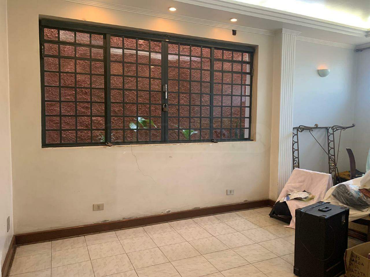 Casa Comercial para alugar, 4 quartos, sendo 1 suíte, no bairro Centro em Piracicaba - SP