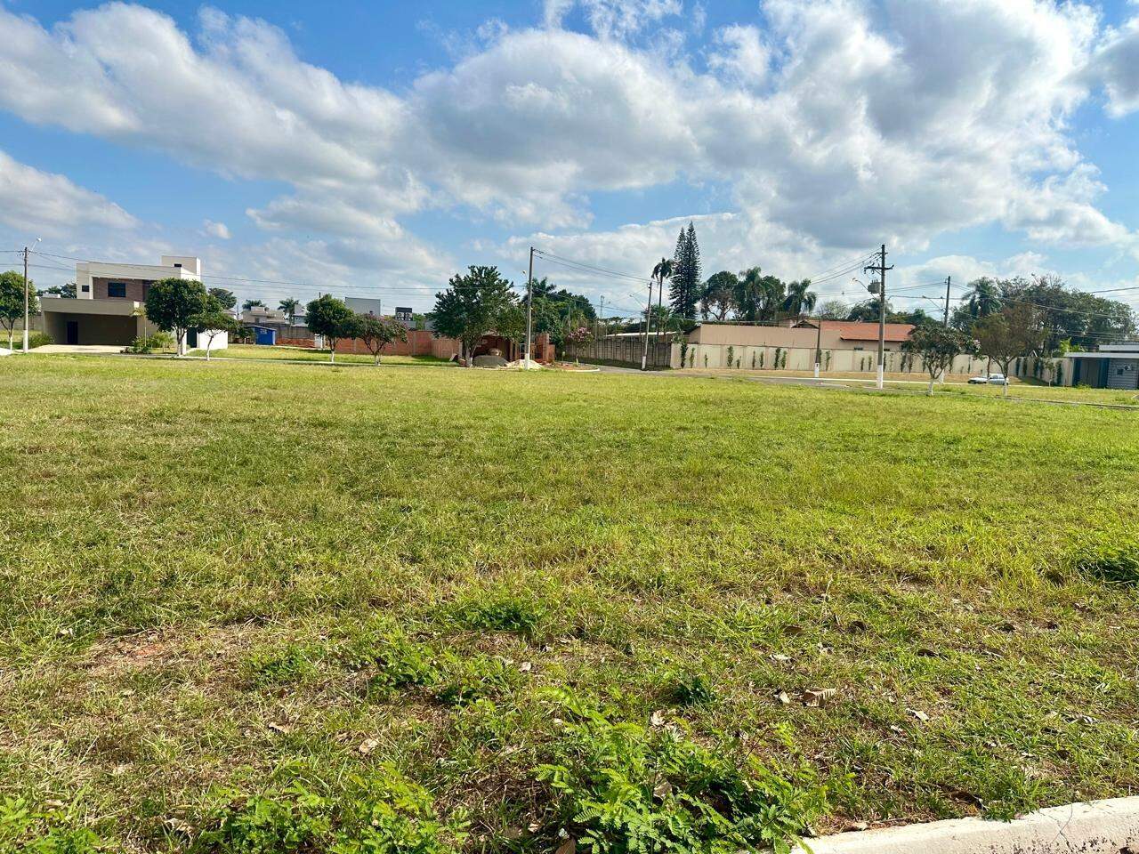 Terreno em Condomínio à venda no Novo Campestre, no bairro Campestre em Piracicaba - SP