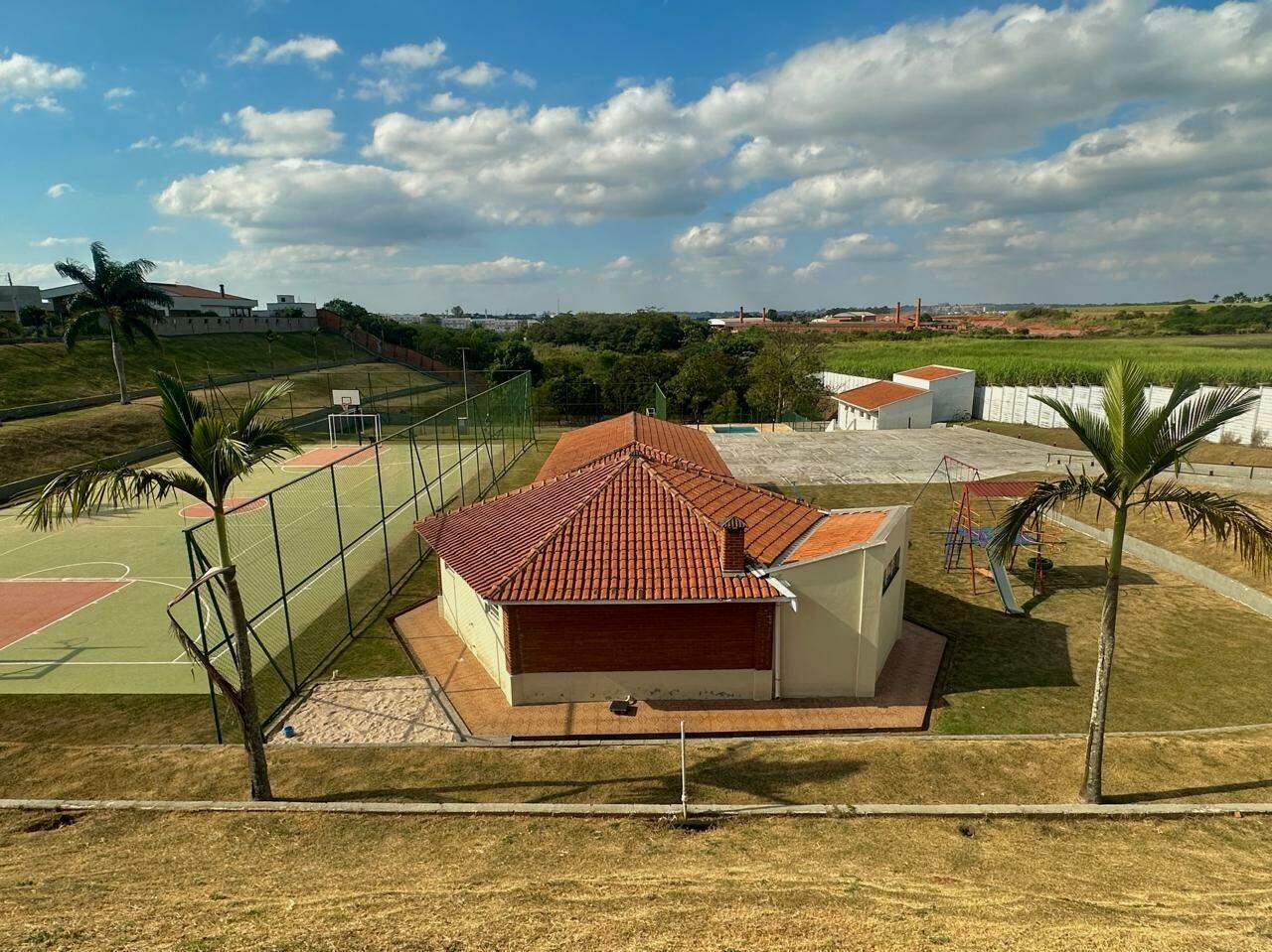 Terreno em Condomínio à venda no Novo Campestre, no bairro Campestre em Piracicaba - SP